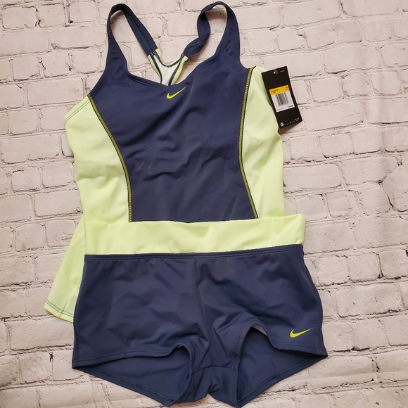 Nike 2Women's Color Surge Powerback Tankini Sw